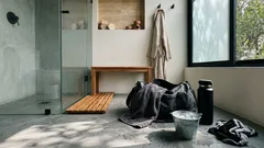 ¿Sauna o ducha fría después de los 50? Lo que la evidencia sugiere para recuperarte (sin castigar tu cuerpo)